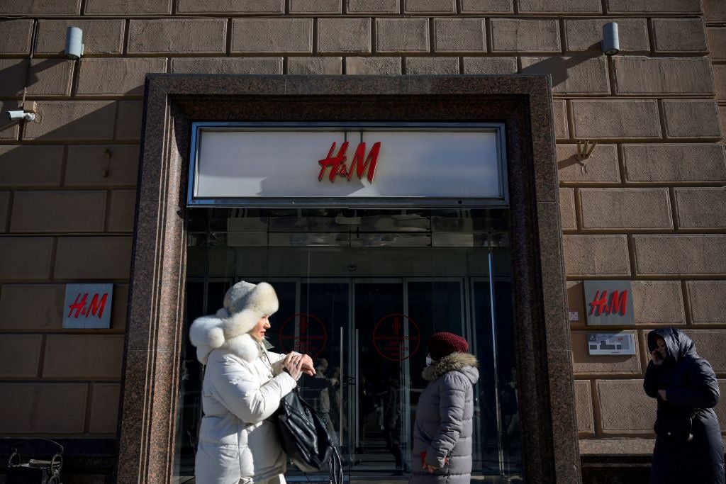 Russians visit H&M for last time as retailer closes stores for good