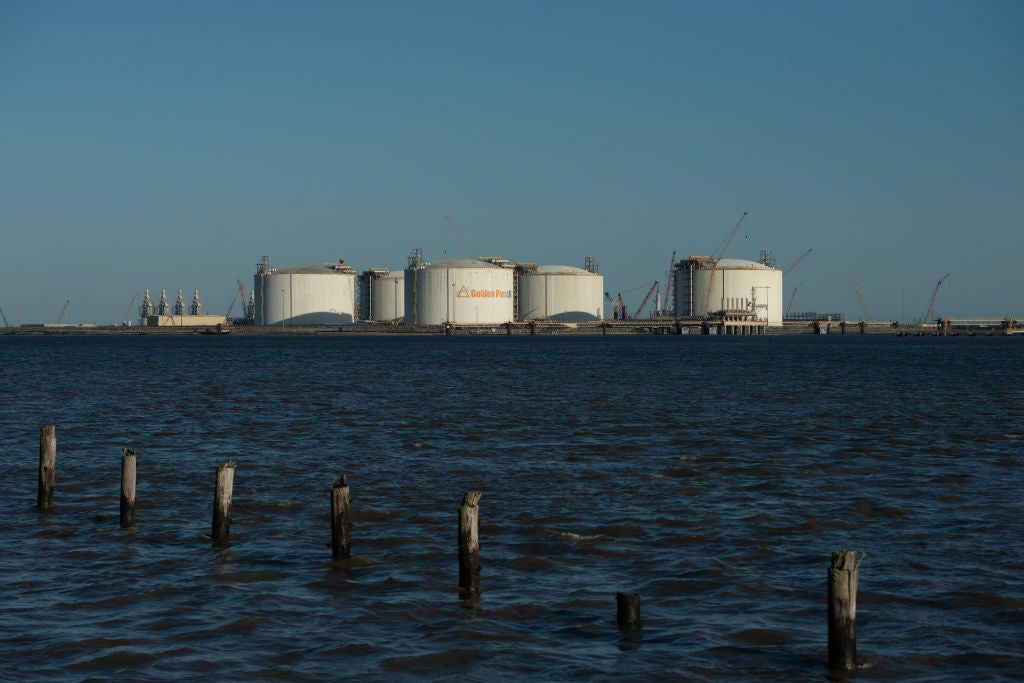 LNG storage