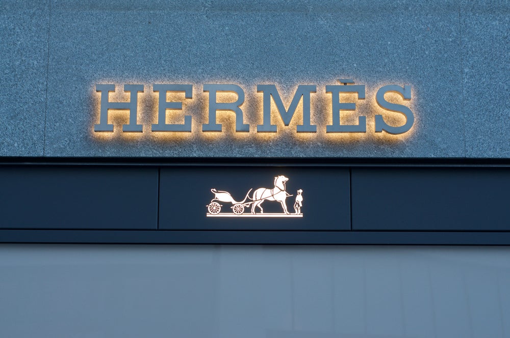 Hermes Boosts Kelly Bag Output With New Normandy Facility - Bloomberg