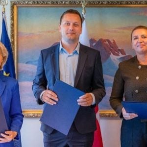 Greenland also continues to qualify for EU programmes including Horizon Europe, the Connecting Europe Facility, Erasmus+, Creative Europe and InvestEU.